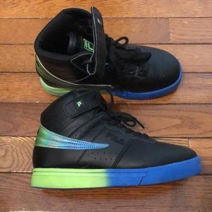 Boy 1 1/2 Fila high sneakers
